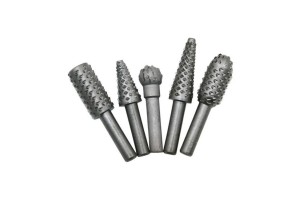 EMKA 5569-100 AHŞAP DÖNER TÖRPÜ SETİ 5 PCS